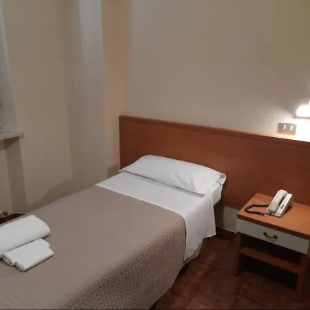 Italia 2* Ανκόνα