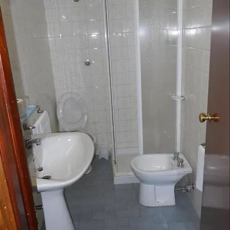 Hotel Italia 2*